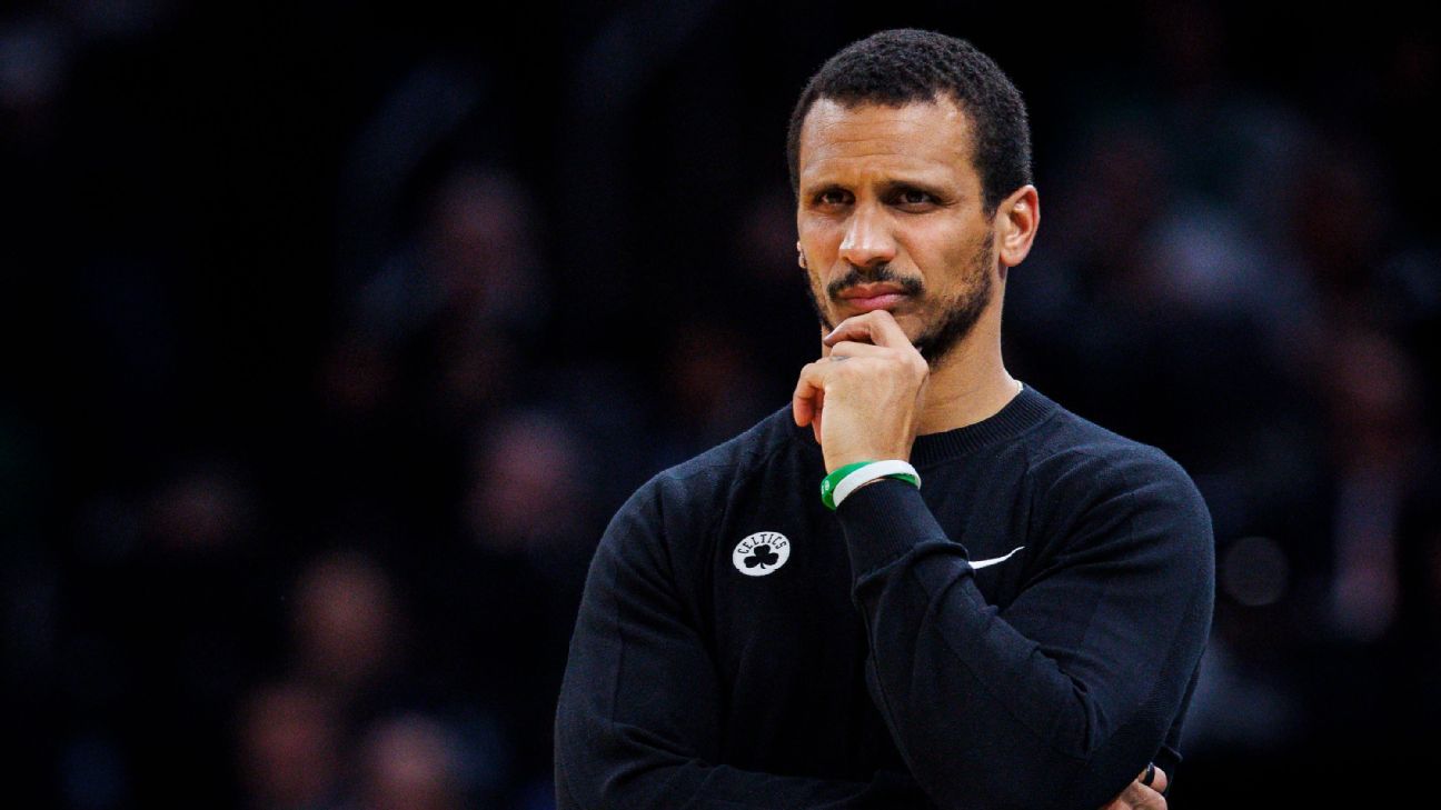 Celtics' Mazzulla answers all questions after loss with 'illegal screen'