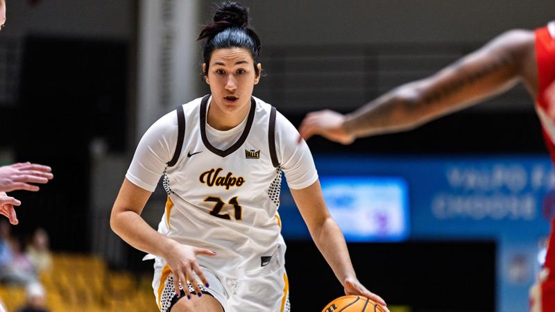 Women's Basketball Heads to Illinois State Thursday