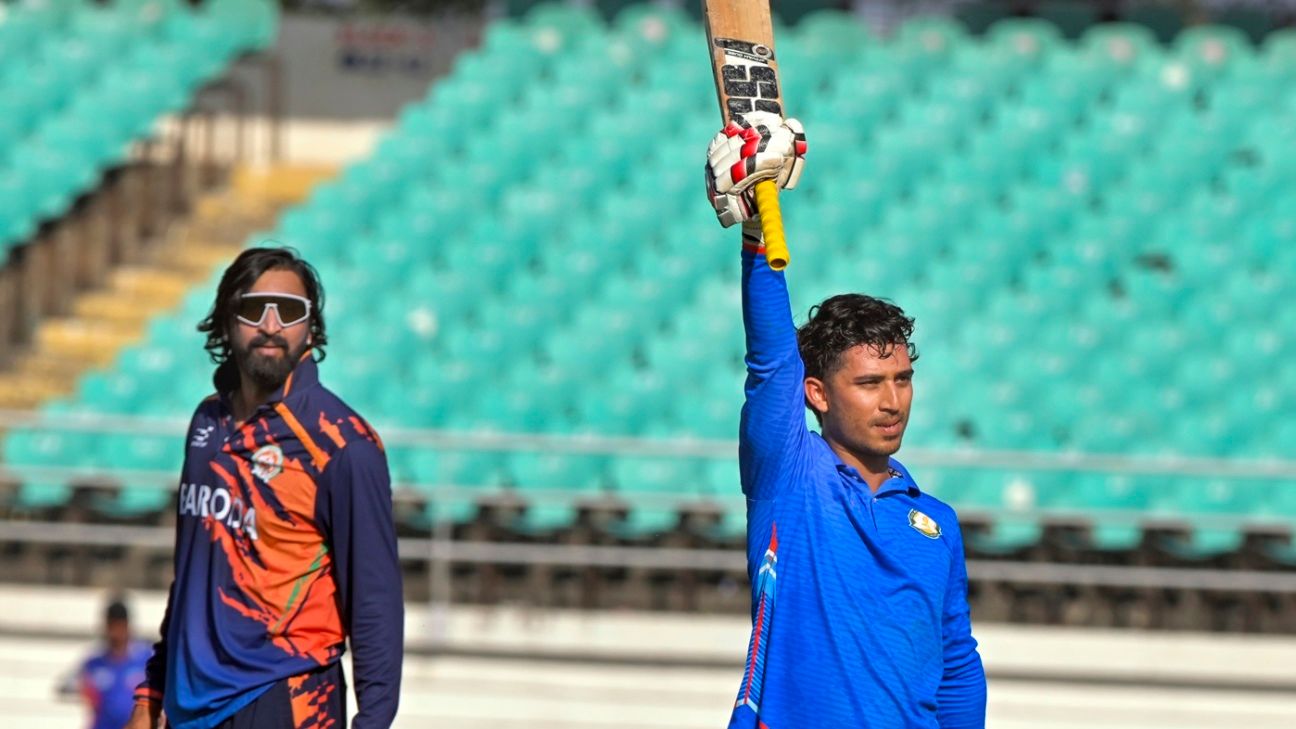 Aman Mokhade's rise from fringes to front row ft. chats with Karun Nair