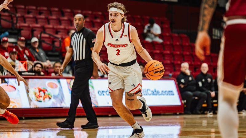 Men’s Basketball Fades in Second Half at Santa Clara