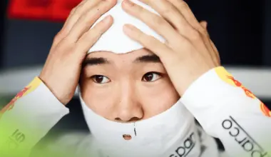 Yuki Tsunoda contract complication emerges with Red Bull talks 'ongoing'
