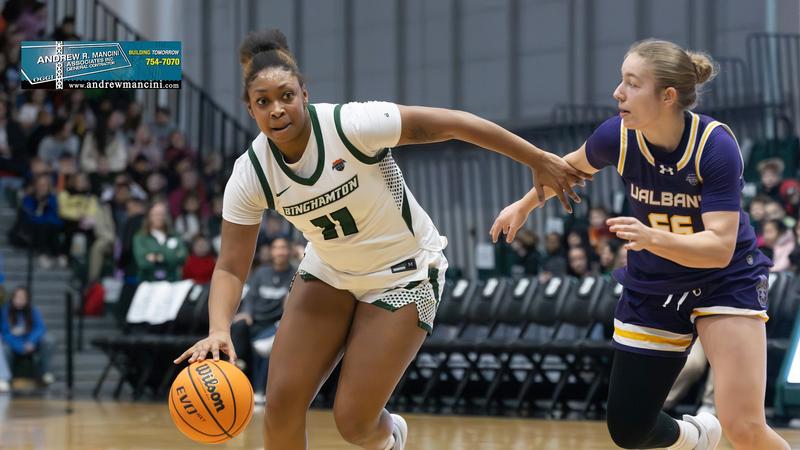 Women's Basketball wins 63-61 in front of record-setting crowd vs UAlbany