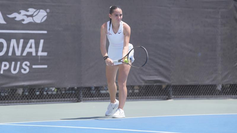 Women’s Tennis Splits Pair with Oral Roberts