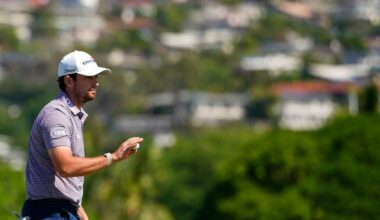 Davis Riley shares the lead after two rounds of the Sony Open golf event in Honolulu. Photo: (AP Photo/Matt York)