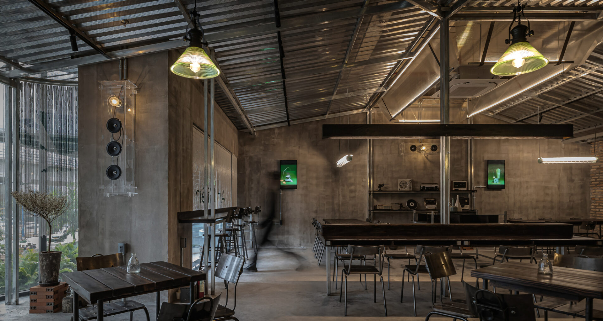 An Mien Lumiere Cafe / xưởng xép