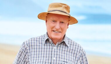 Ray Meagher discusses Lynne McGranger's exit and Neighbours' end