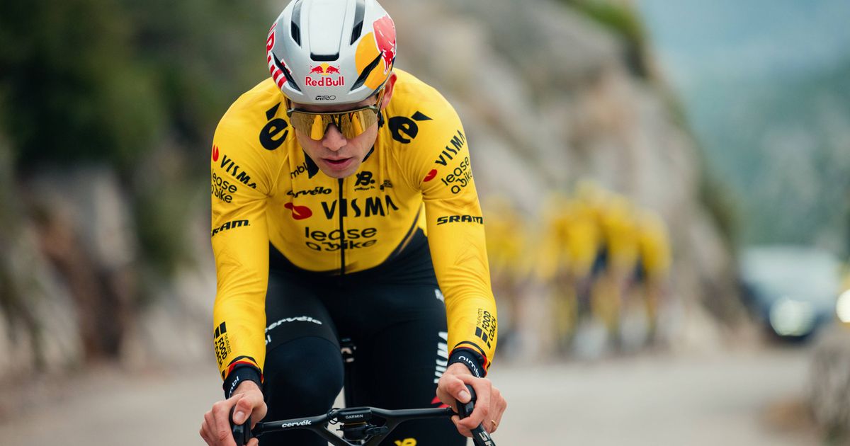 Wout van Aert clarifies injury after ‘joint fracture’