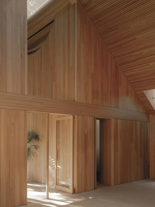 Doors at Scale: Highlights from the Best Pivot Door Contest 2026 - Image 4 of 22