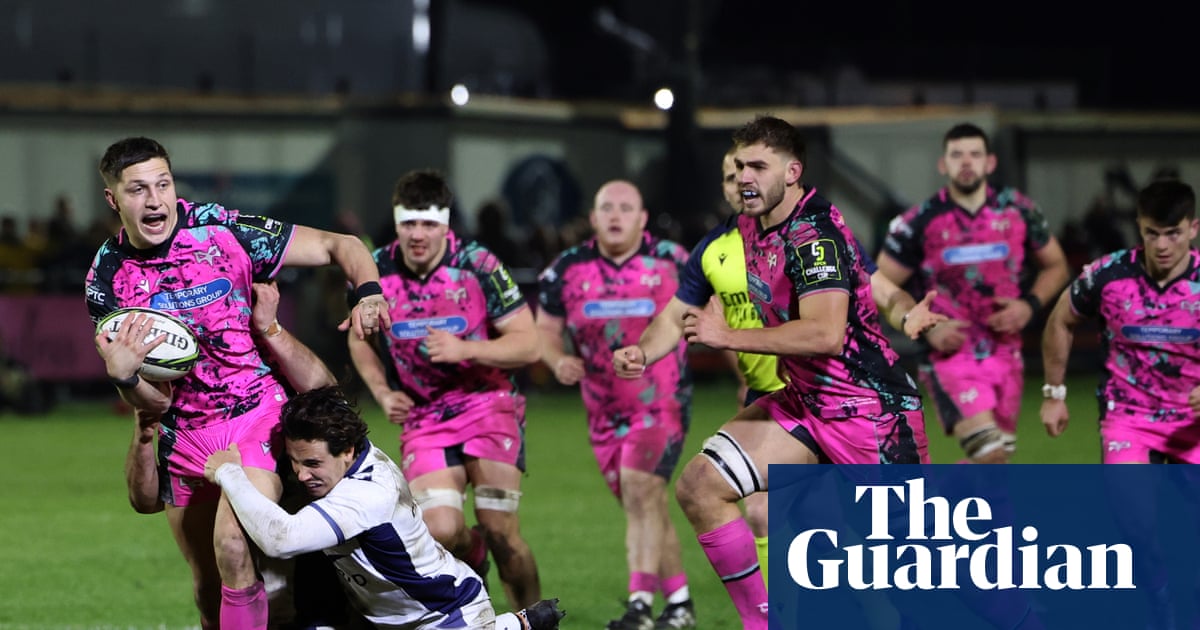 Fans and Welsh rugby chiefs at odds over plan to cut one of four professional sides | Welsh Rugby Union