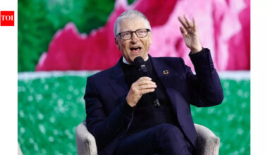 Bill Gates 'sends warning' to investors from Davos: Not all companies will be ...