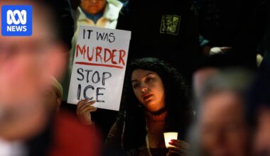 ICE agents urged to leave Minneapolis after second fatal shooting