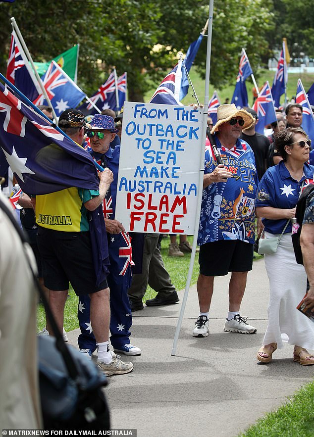 26 JANUARY 2026 SYDNEY NSWWWW.MATRIXNEWS.COM.AUCREDIT: MATRIXNEWS FOR DAILYMAIL AUSTRALIAASSIGNMENT: AUSTRALIA DAY PROTEST AT PRINCE ALFRED PARK The protest of "white" Australia and its supporters at Prince Alfred Park today.