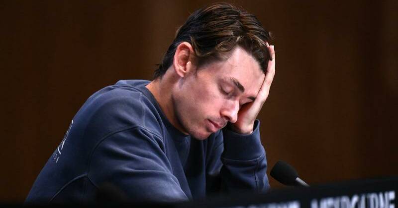 Alex de Minaur was dejected after his seventh successive grand slam quarter-final loss.  Photo: Joel Carrett/AAP PHOTOS