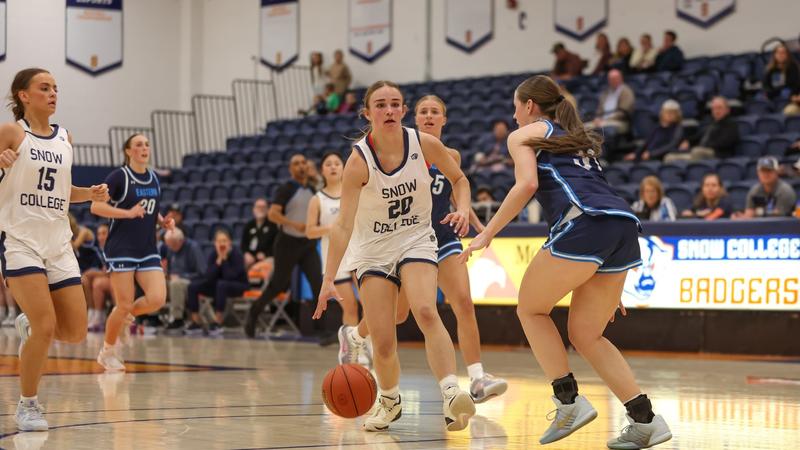 Women's Basketball Takes on NIC, No. 9 CSI Inside the HAC