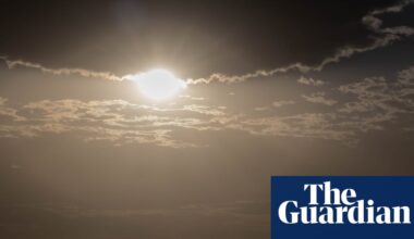 Smothering, bullying, stabbing: how it feels to be in one of the hottest places on Earth | Extreme heat
