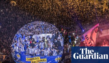 Which football league had the fewest teams finishing with a positive GD? | Soccer