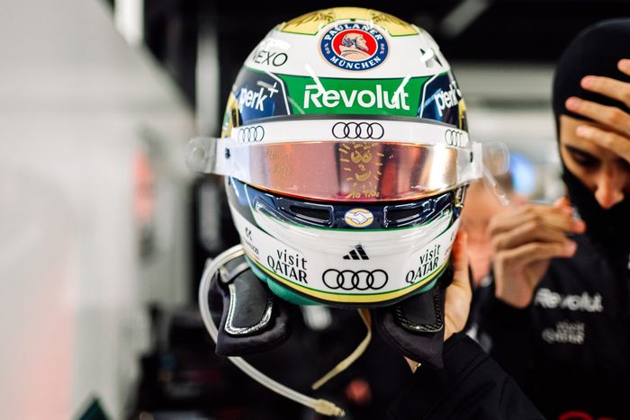 Helmet of Gabriel Bortoleto, Audi