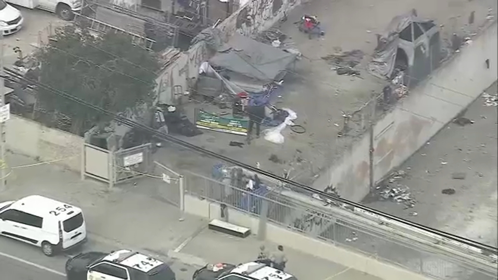 Former NFL player Kevin Johnson found dead at LA homeless encampment in apparent murder