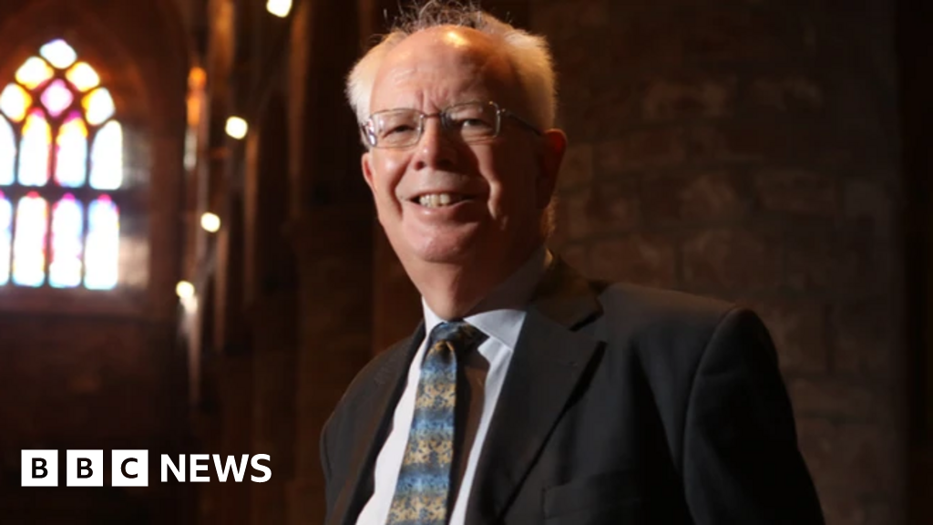 Scotland's first deputy first minister Lord Jim Wallace dies, aged 71 - BBC