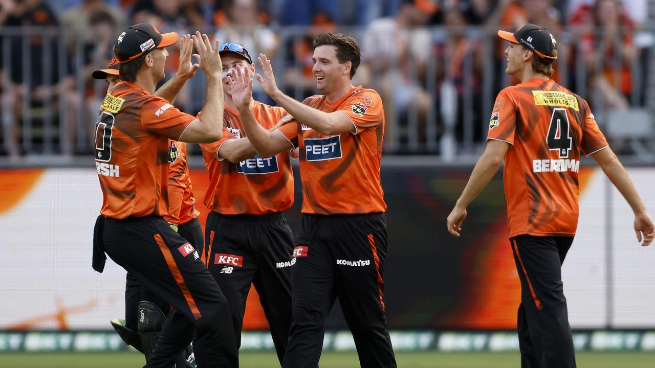 Perth Scorchers defeat Melbourne Stars, finals, top spot for sixth time, home final in Perth, match report, scorecard, teams, Mitch Marsh, Glenn Maxwell