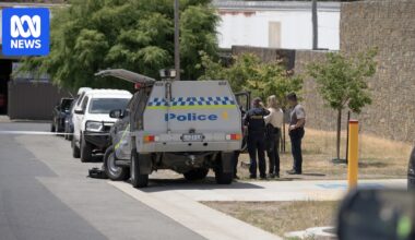 Alleged South Hobart home invasion ends with 17-year-old boy shot