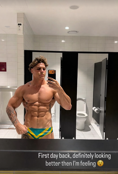 Reece Walsh’s ‘new’ six-pack. 