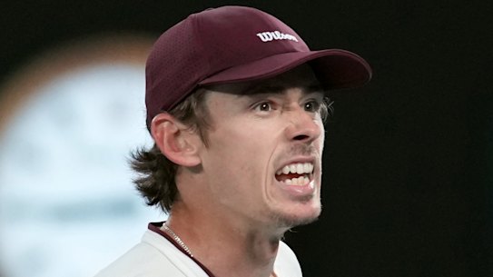 Alex de Minaur is into his second straight Australian Open quarter-final.