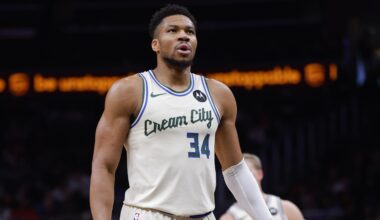 New Giannis Rumors on Trade Timeline as NBA Execs Sound Off amid Knicks, Nets Links