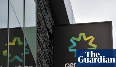 Call centre operator that won major Centrelink contract paid no corporate tax for two years | Business