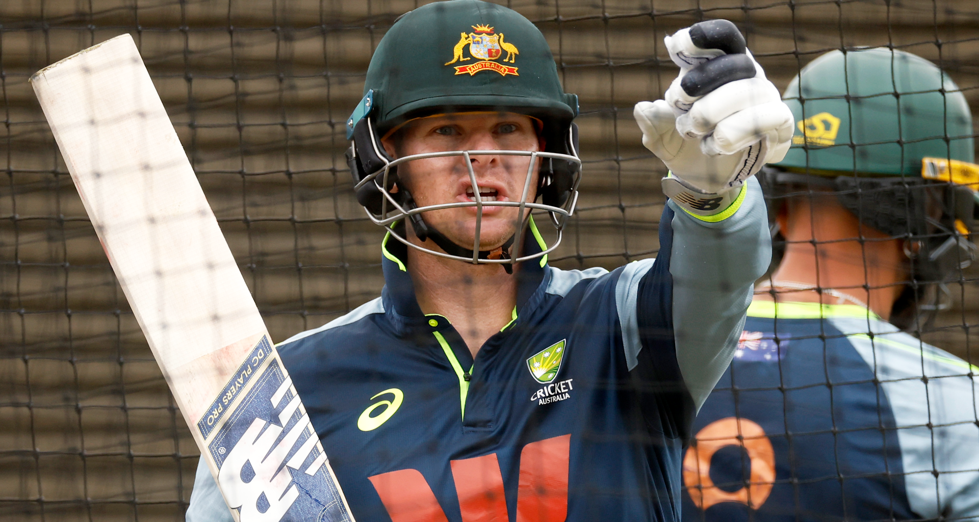 Smith vows to play on as Khawaja warns of looming 'transition'