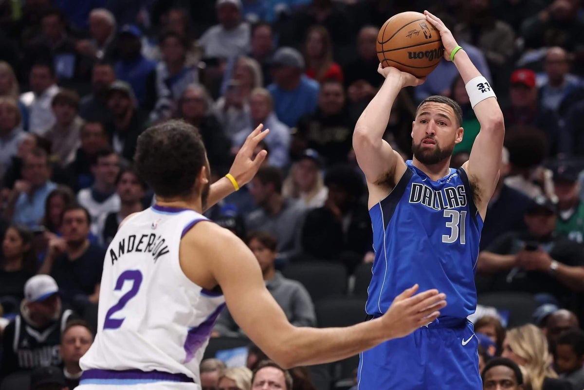 As Klay Thompson moves into 4th on 3s made list, his love for the game keeps him going