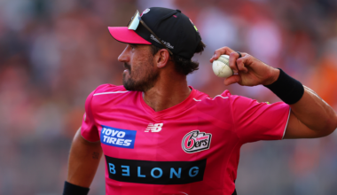 Sixers hopeful after Starc's shoulder scare