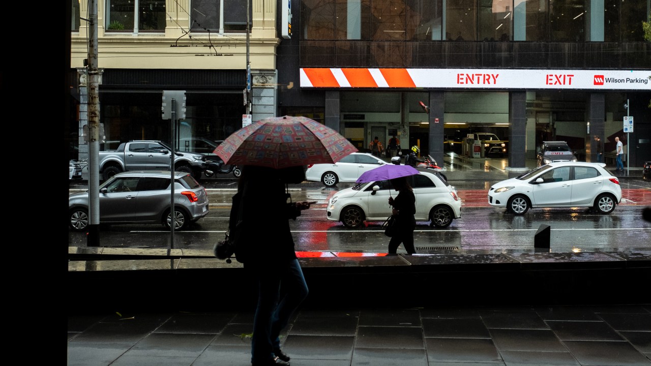 Australians warned to expect 'grim period' as inflation rises and Albanese government struggles to rein in spending