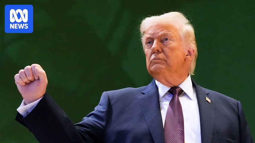 Trump sues JPMorgan Chase for $US5 billion, alleging bank closed accounts for 'political reasons'