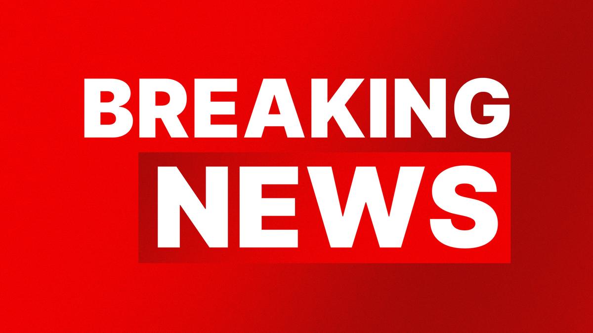 Police incident at Mott Close, Mosman Park unfolding with public urged to stay away from the area