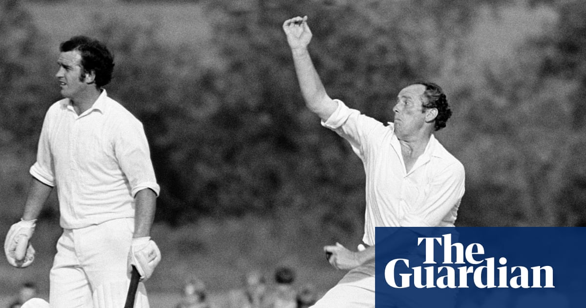 Norman Gifford obituary | Cricket