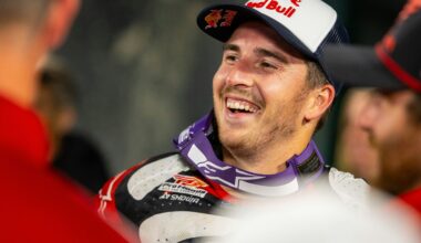 Hunter Lawrence Putting in Late-Race Charges in Supercross