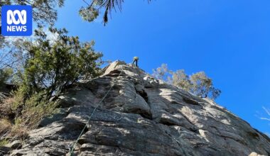 Rock climber dies in fall at Sand River, Buckland, in Tasmania's south-east