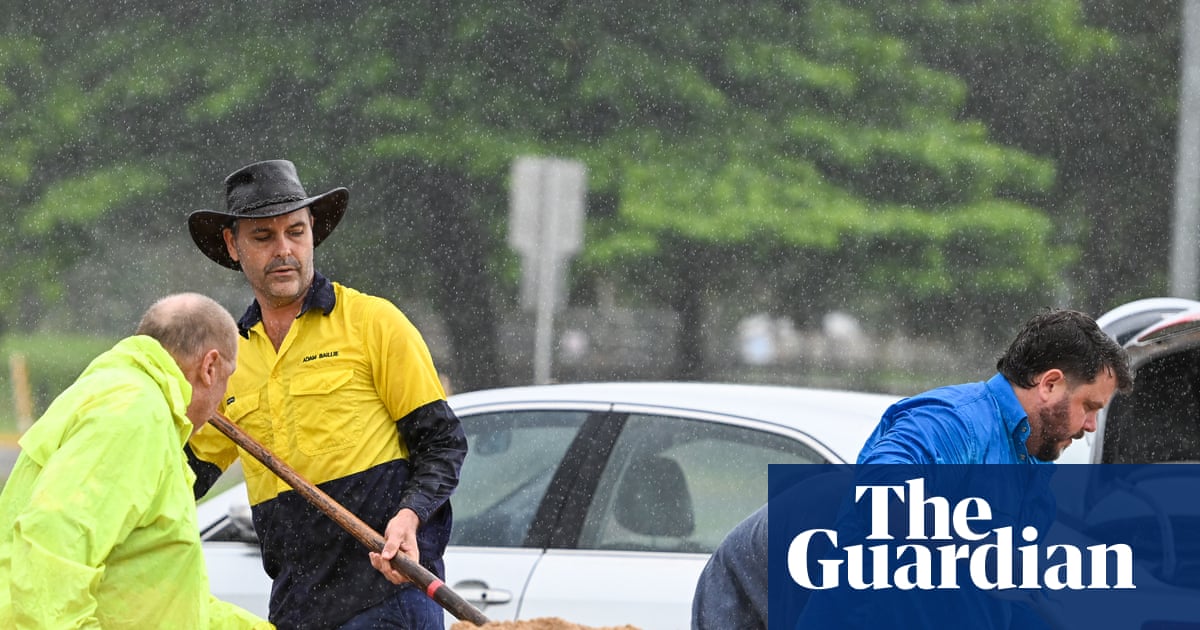 Queensland braces for more flooding as Tropical Cyclone Koji makes landfall | Queensland