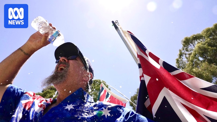 Australia Day heat record for Adelaide, as mercury hits 49C in Ceduna