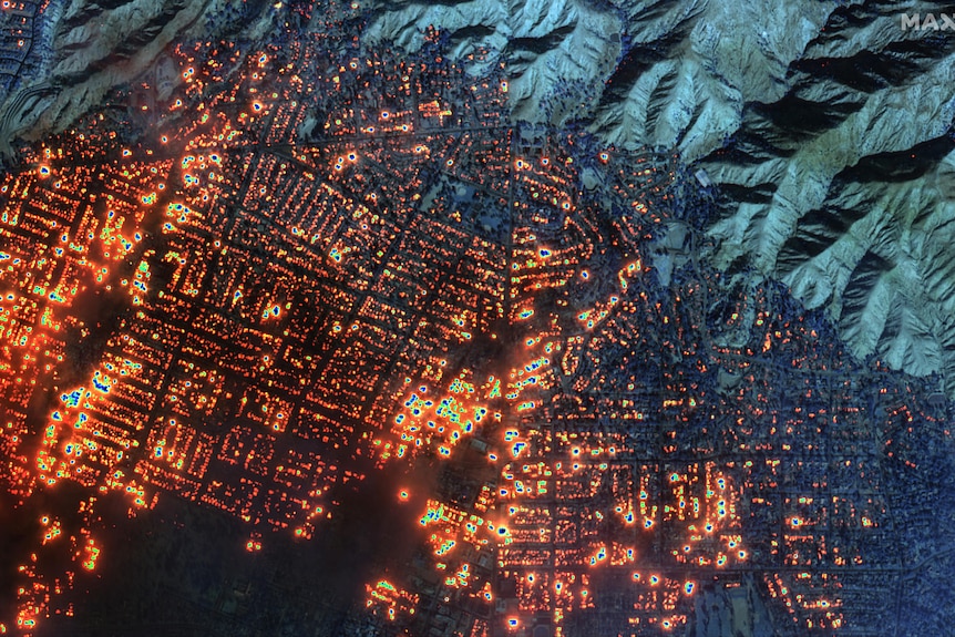 06_closer swir view of burning buildings_altadena california_08jan2025_wv3