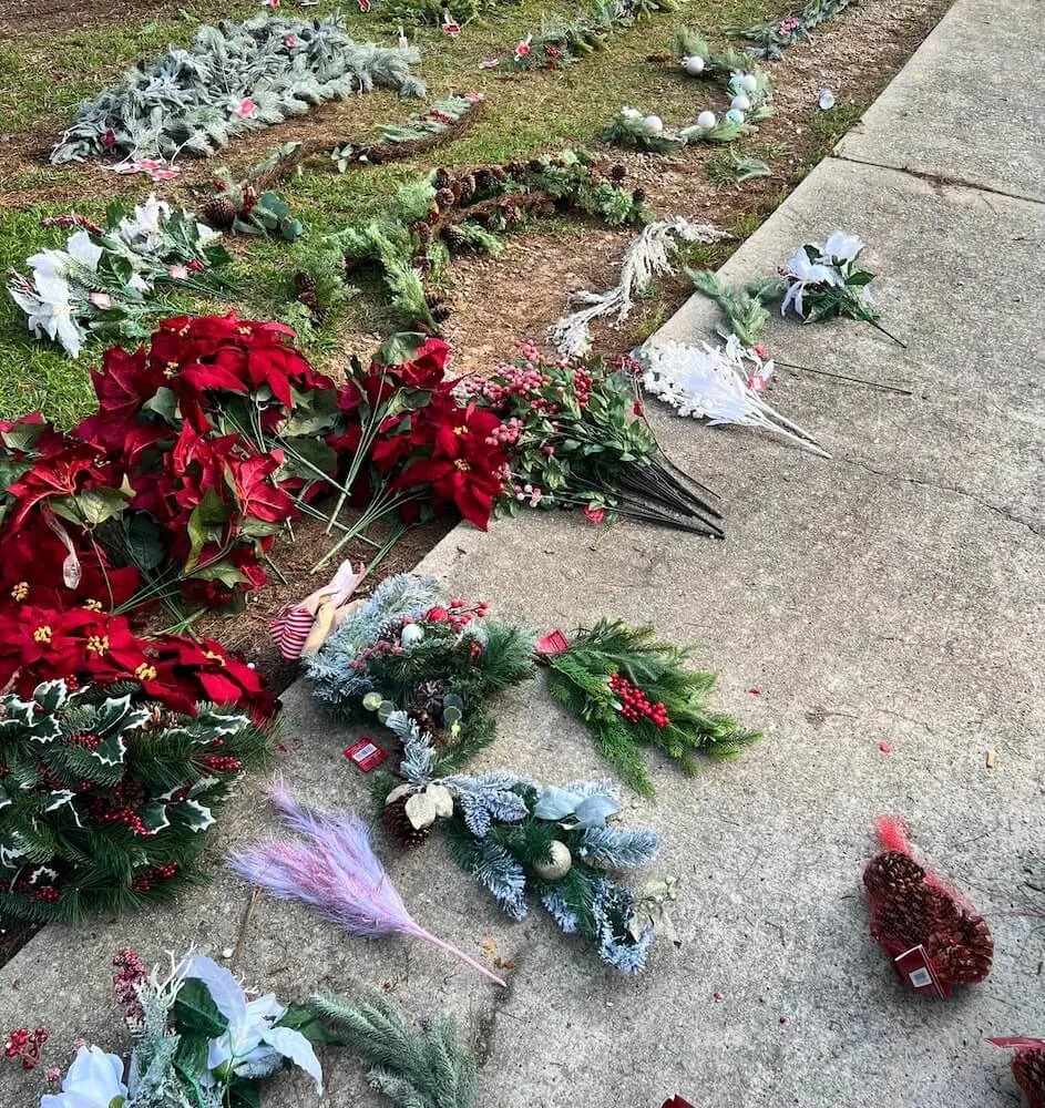 When one clever shopper found bags full of Michaels Christmas decorations outside, they turned wasteful disposal into a smart opportunity.