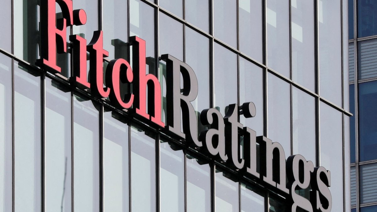 Fitch upgrades Türkiye outlook to positive, keeps BB- rating