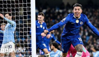 Man City 1-1 Chelsea: Visitors score stoppage-time equaliser in draw at Etihad Stadium
