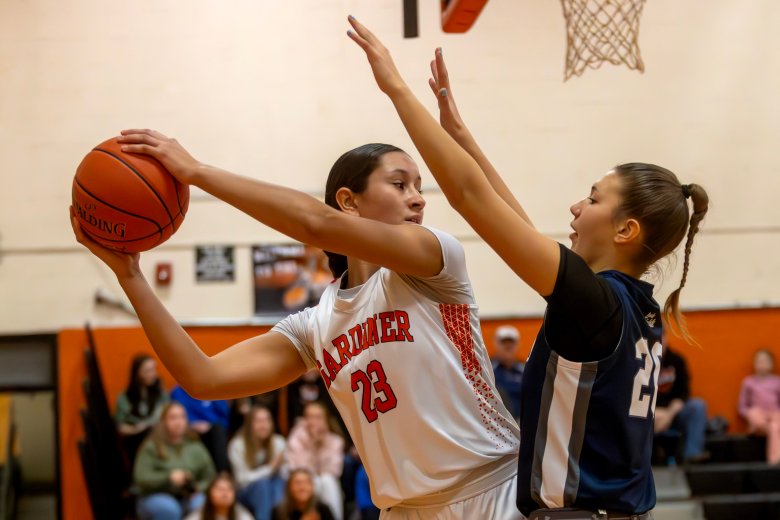Gardiner boys basketball turns back Poland
