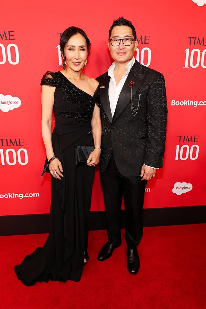 <p>Daniel Dae Kim & Mia Kim&nbsp;</p>