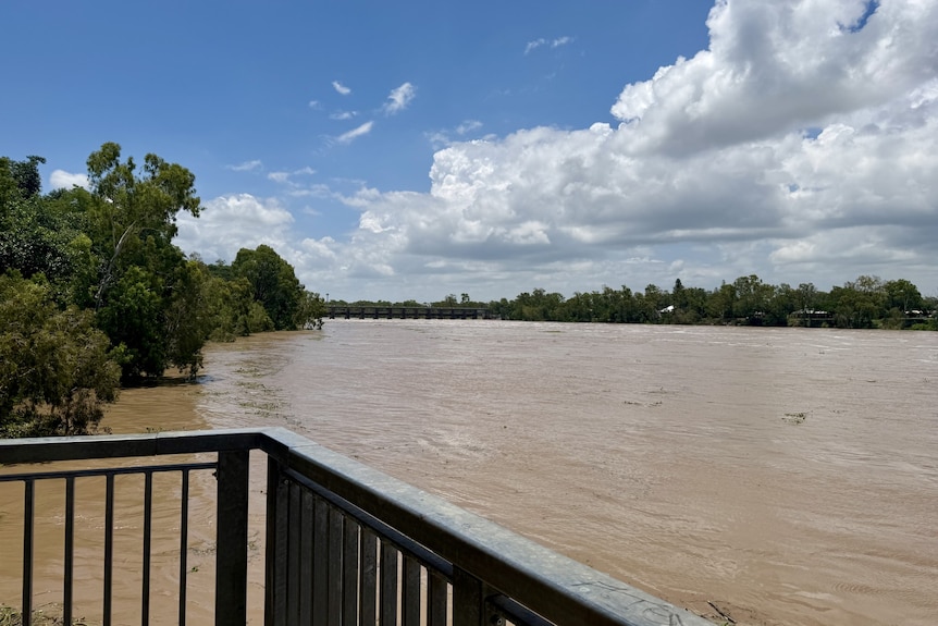 A picture of water flowing