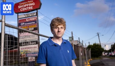 Boundary Road level crossing upgrade stalls indefinitely as Transport and Main Road reneges on construction date