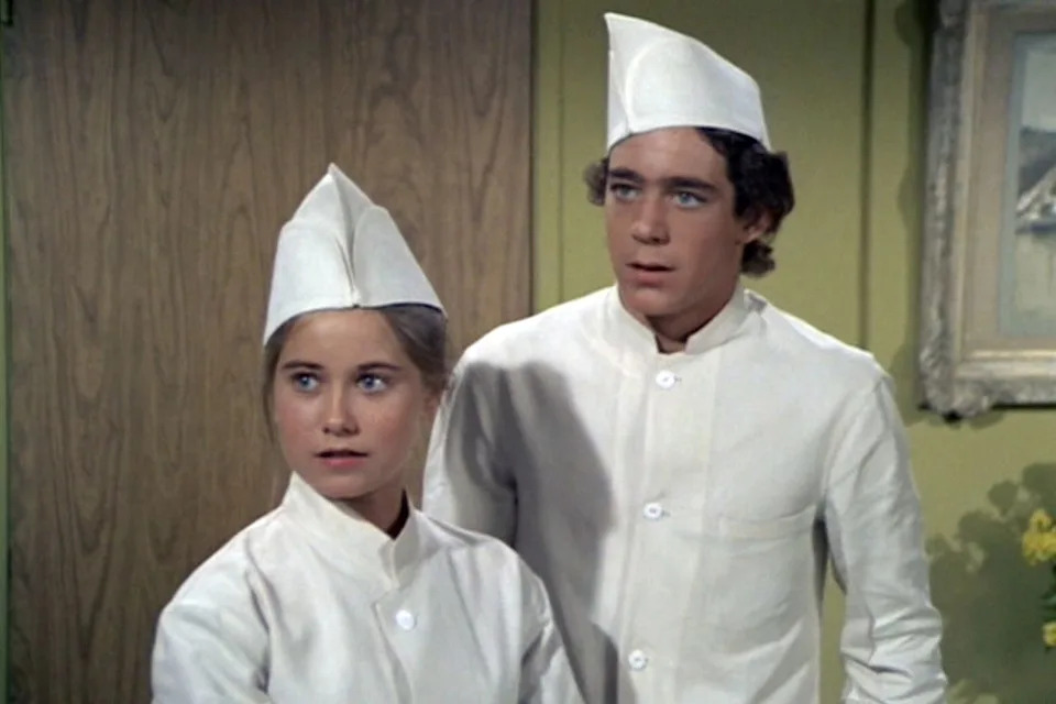 CBS via Getty Images Maureen McCormick and Barry Williams in 'The Brady Bunch.'