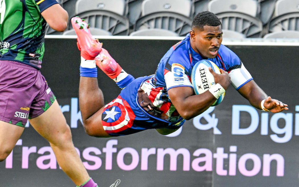 Kini Naholo of the Hurricanes scores the opening try  during the Highlanders v Hurricanes, Round 5 Super Rugby Pacific rugby union match at Forsyth Barr Stadium, Dunedin, New Zealand, on Friday 14 March 2025. © Photo credit: Steve McArthur / www.photosport.nz